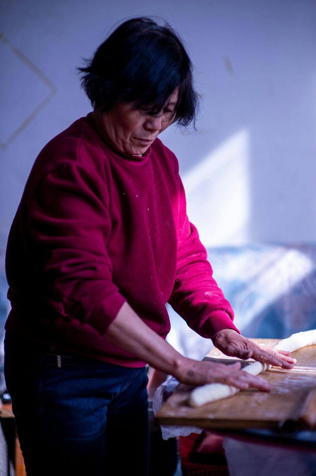 kneading bread dough at home